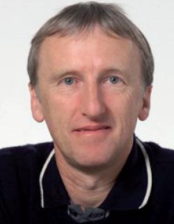 Dr Nigel Larsen