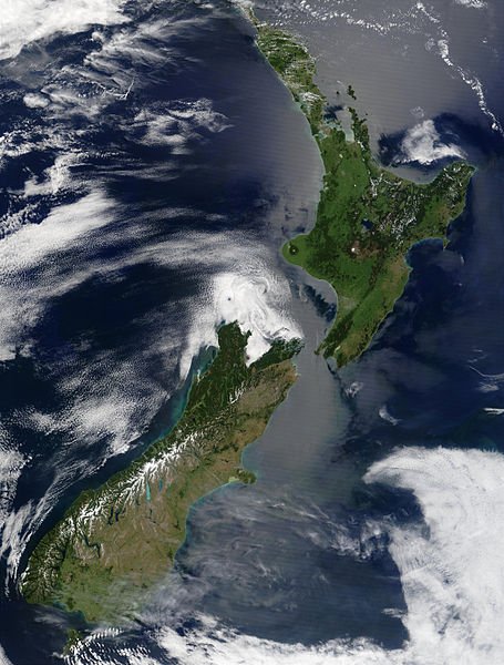 455px-Satellite_image_of_New_Zealand_in_December_2002