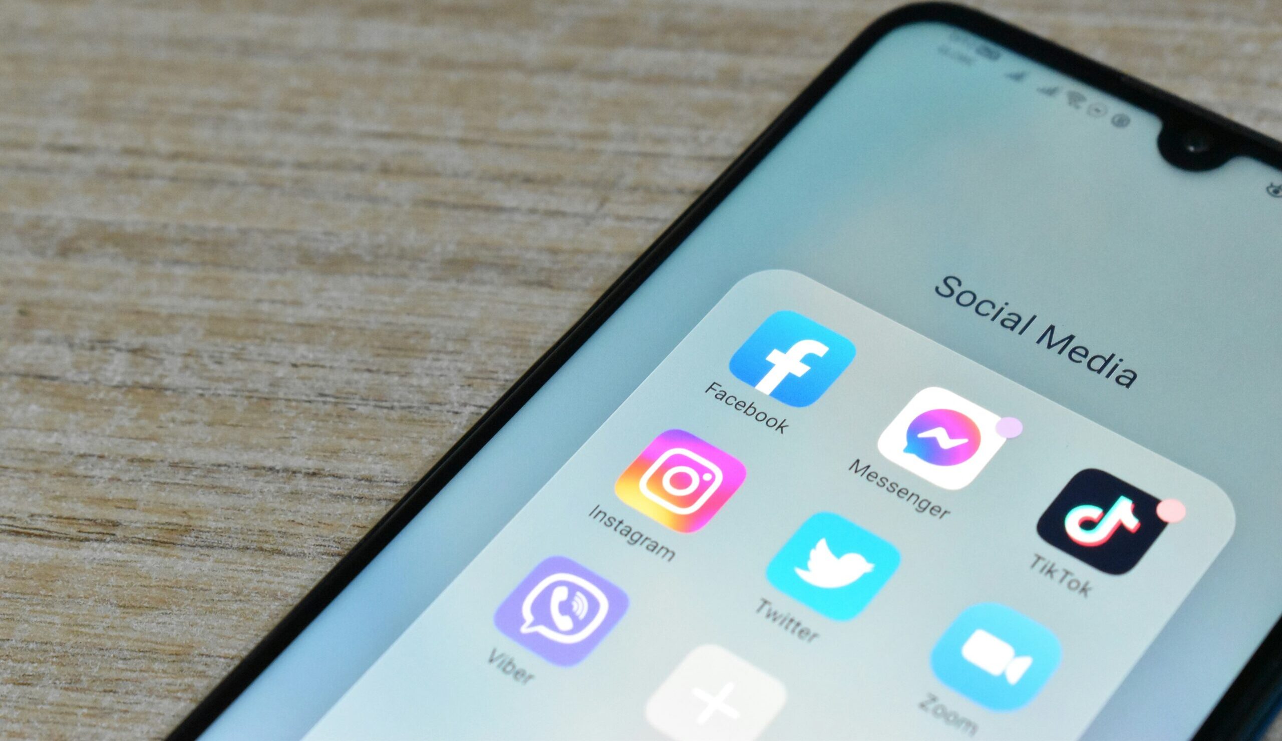 Bill to ban NZ kids from social media – Expert Reaction